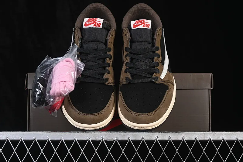All categories Air Jordan Jordan series basketball shoes Air Jordan 1 Low ZG version Travis Scott x Air Jordan 1 Low OG AJ1 Joe 1 undercut low top full head layer CQ4277-001